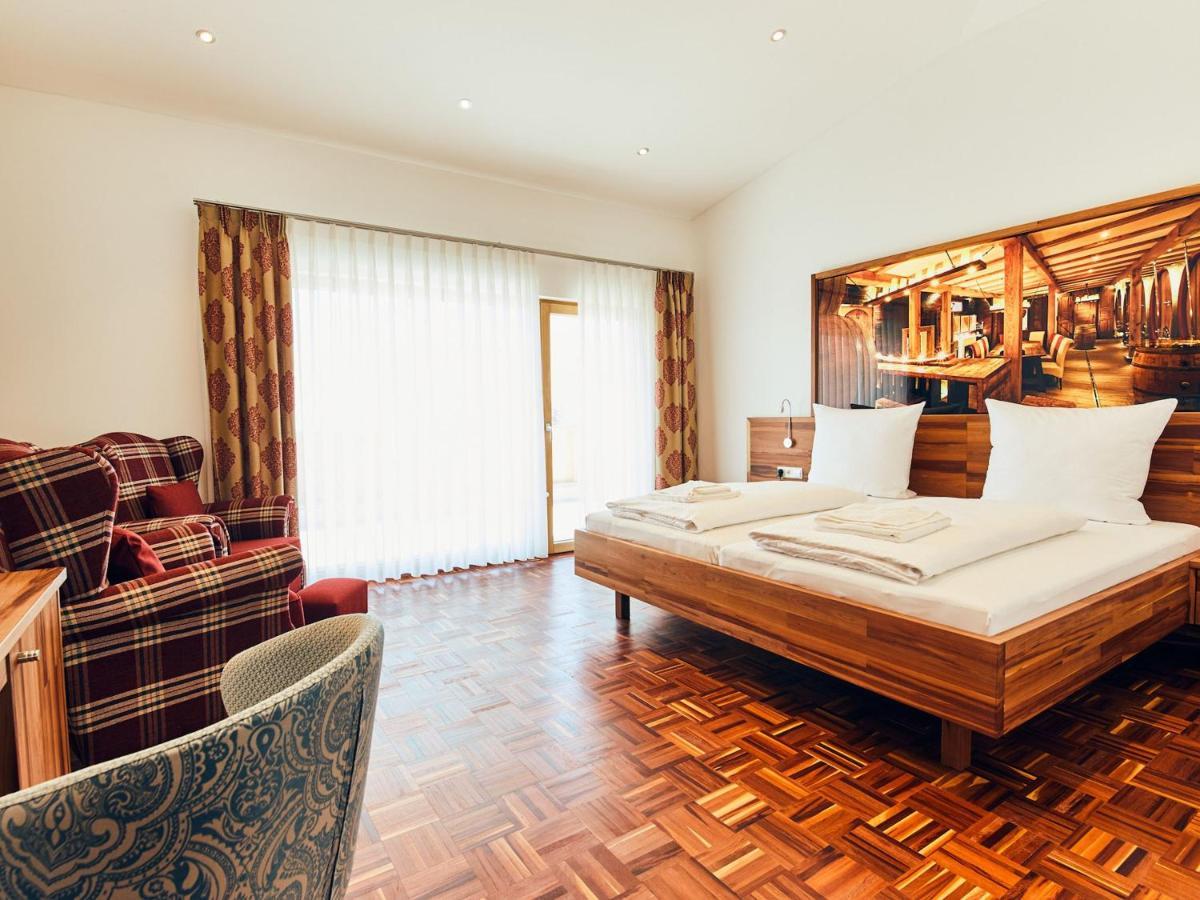 Hotel Hornstein - Weingut, Vinothek & Gastronomie Nonnenhorn Εξωτερικό φωτογραφία