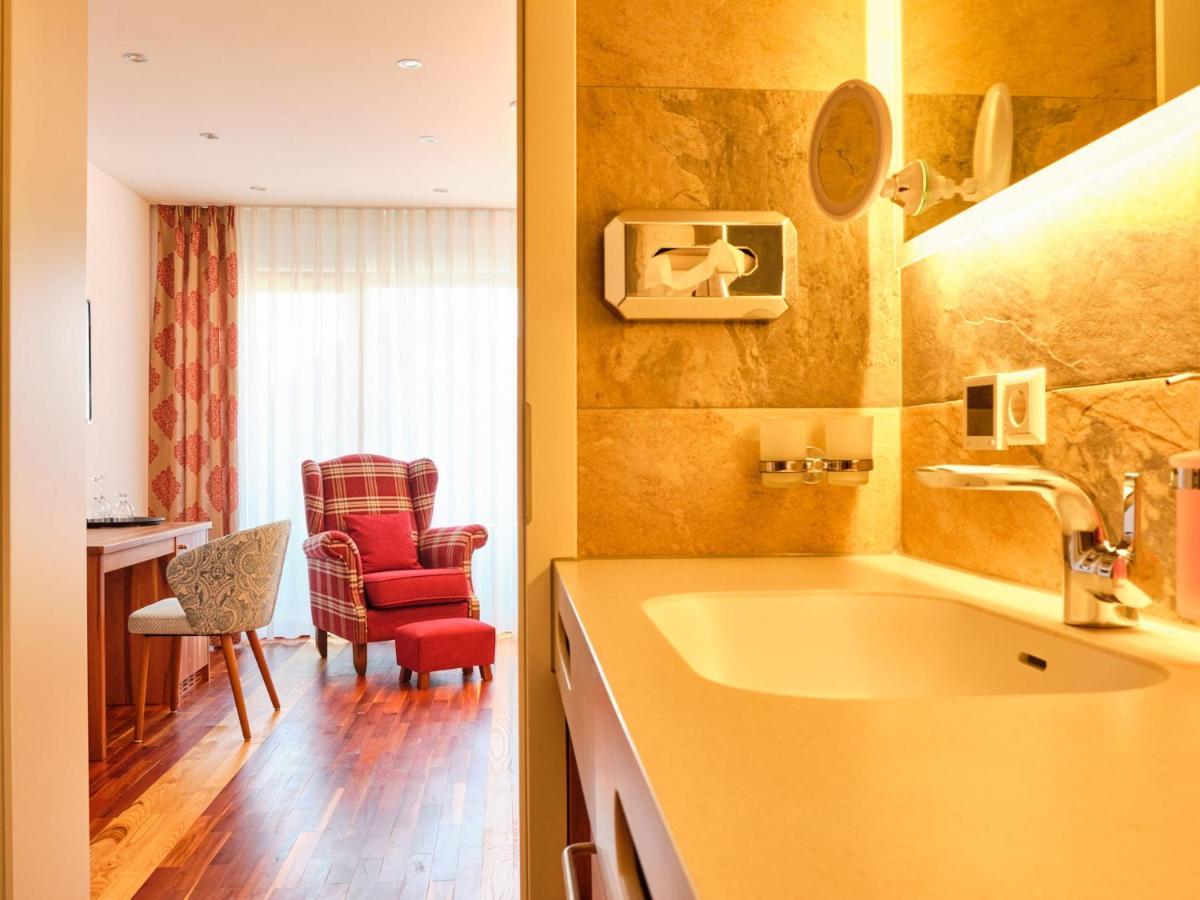 Hotel Hornstein - Weingut, Vinothek & Gastronomie Nonnenhorn Εξωτερικό φωτογραφία