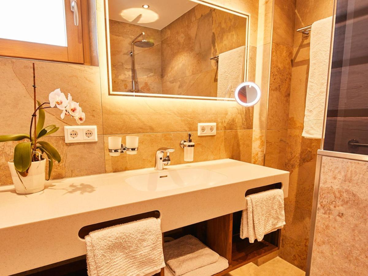 Hotel Hornstein - Weingut, Vinothek & Gastronomie Nonnenhorn Εξωτερικό φωτογραφία